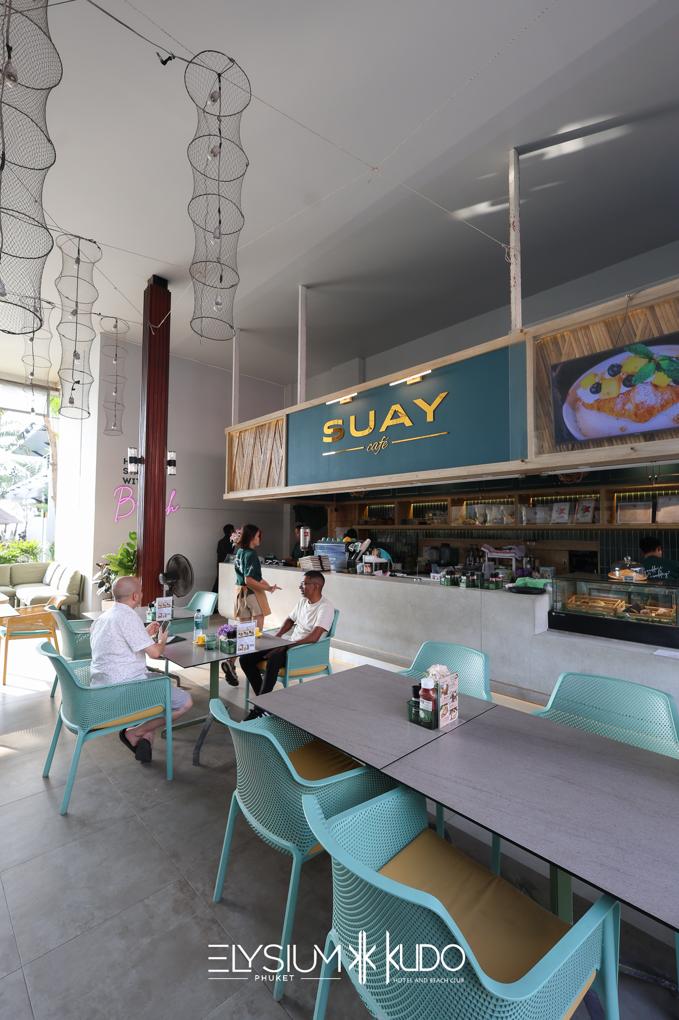 SUAY Cafe Patong